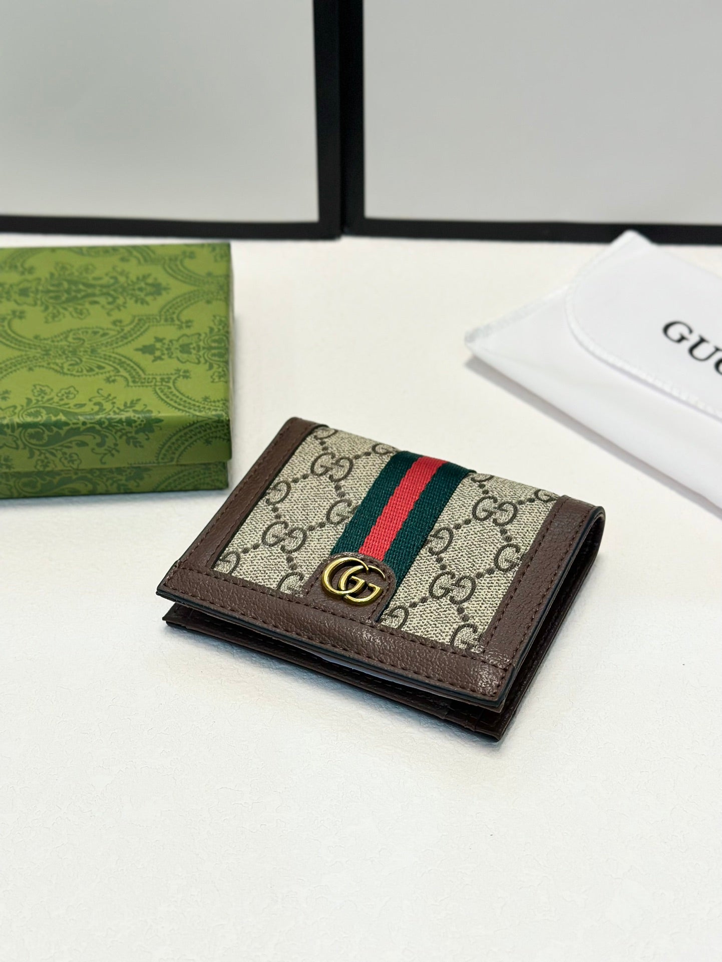 GUCCI-785