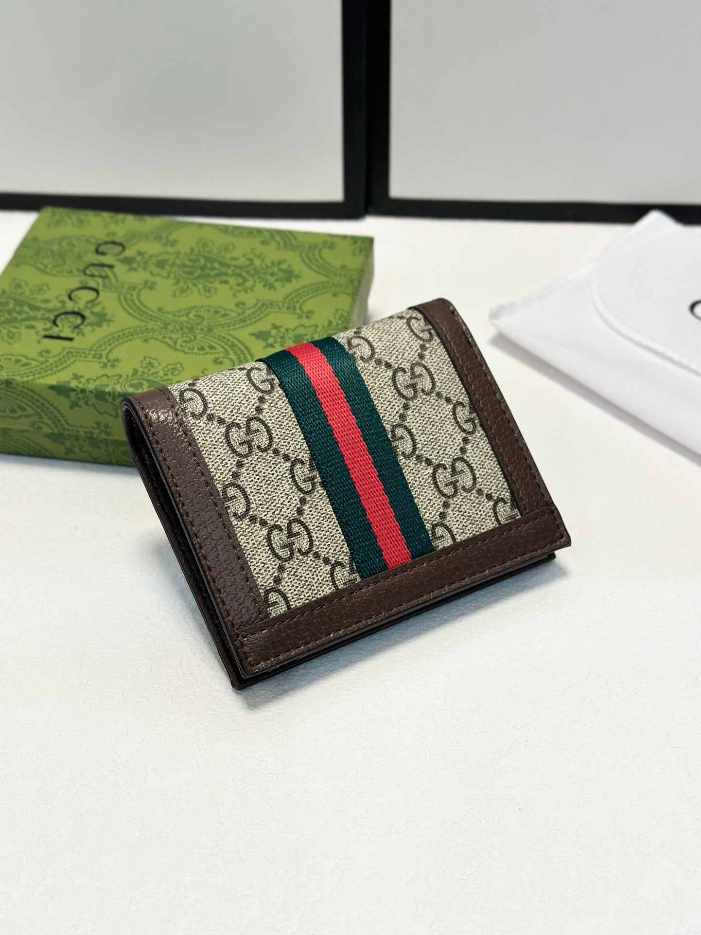 GUCCI-785