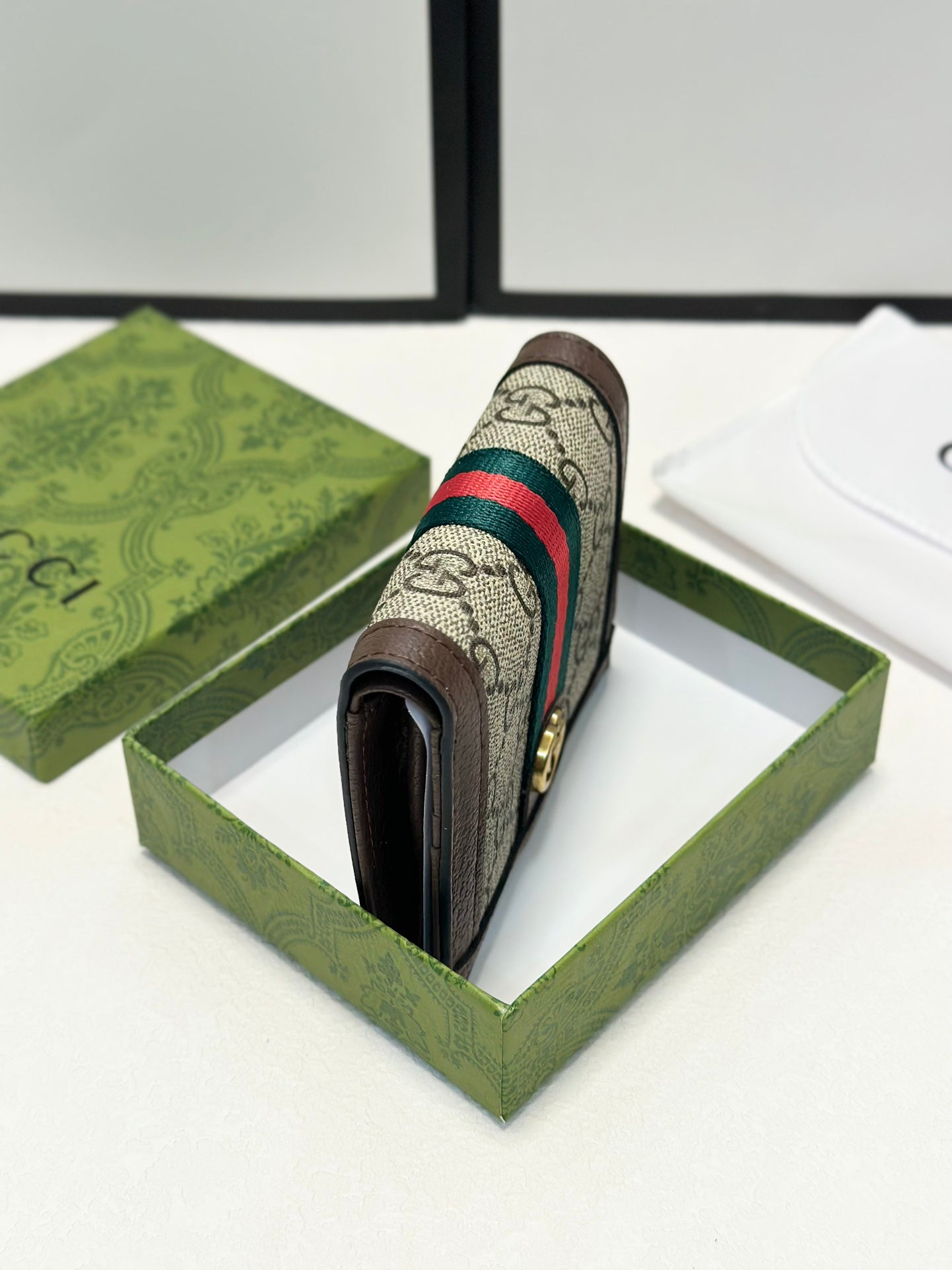 GUCCI-785