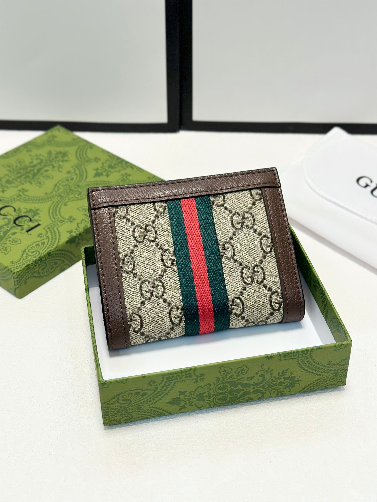 GUCCI-785