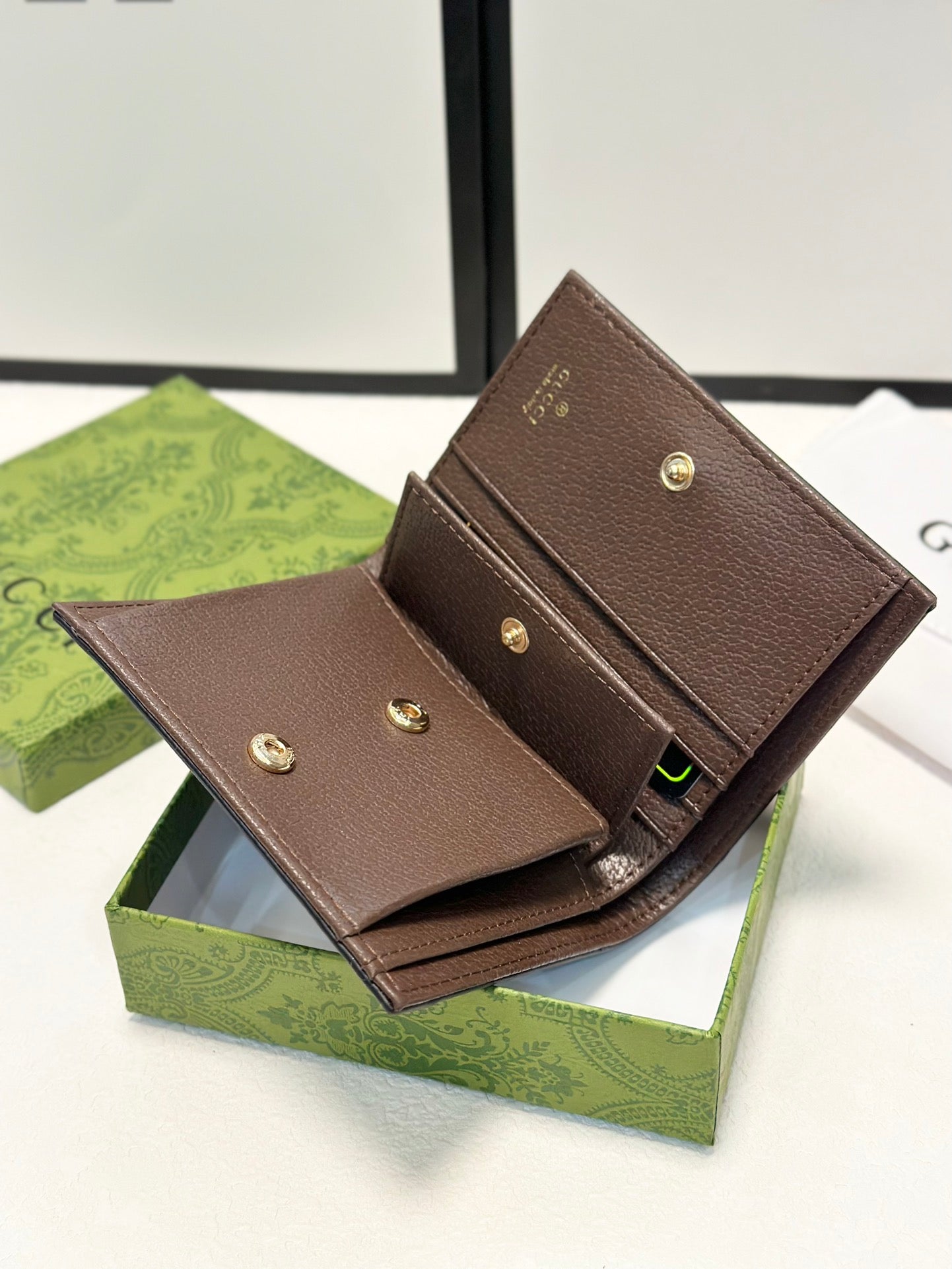 GUCCI-785