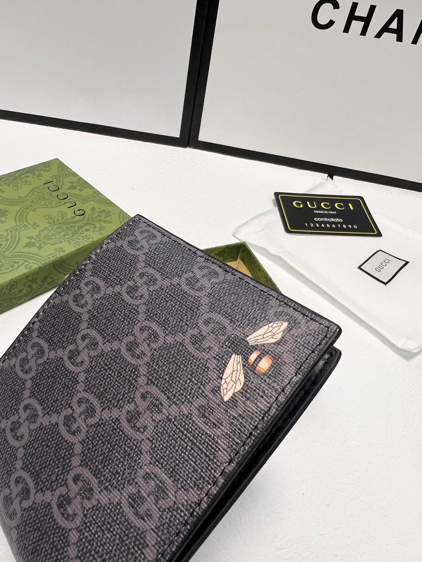 GUCCI-782