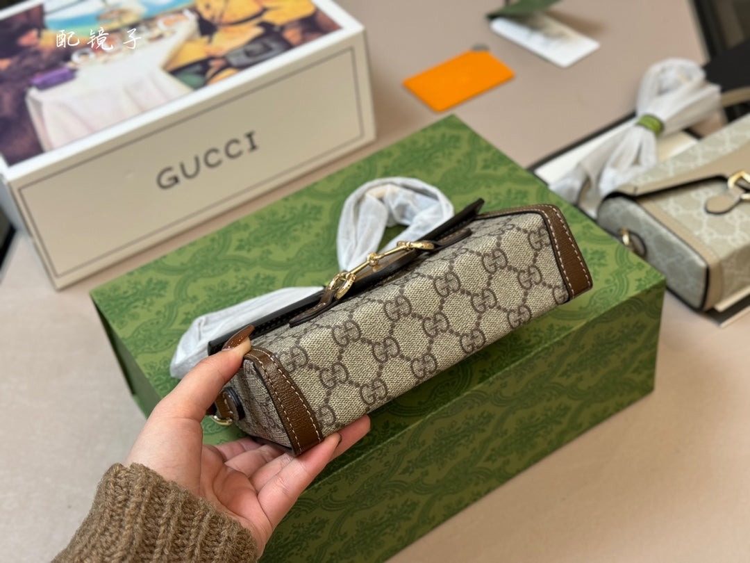 GUCCI-940