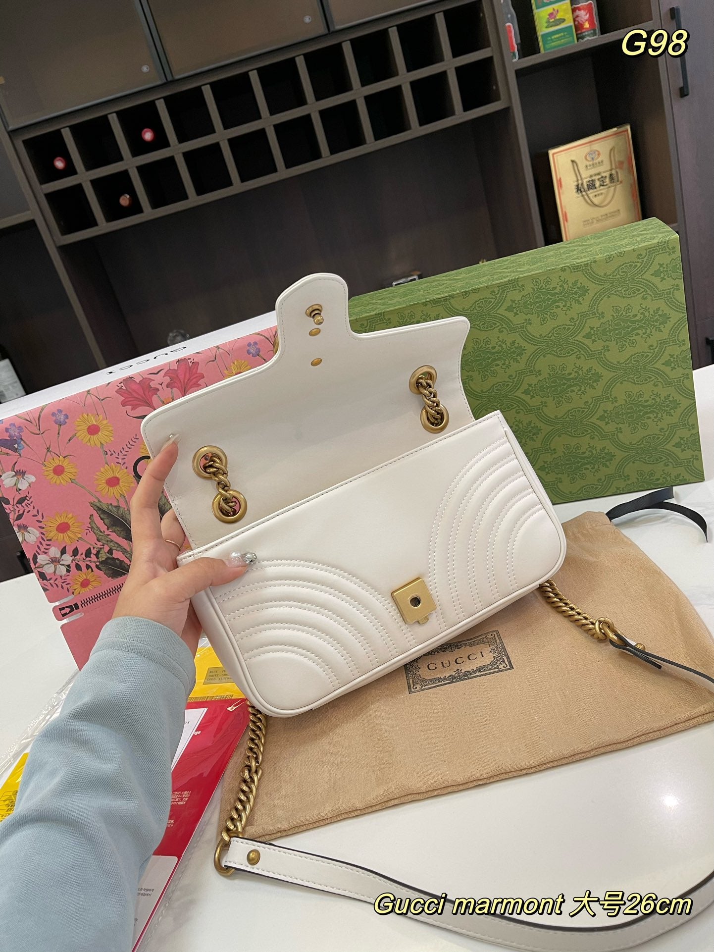 GUCCI-946
