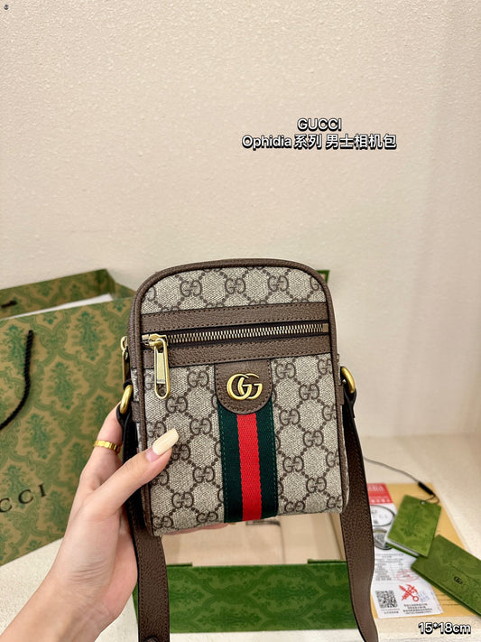 GUCCI-891