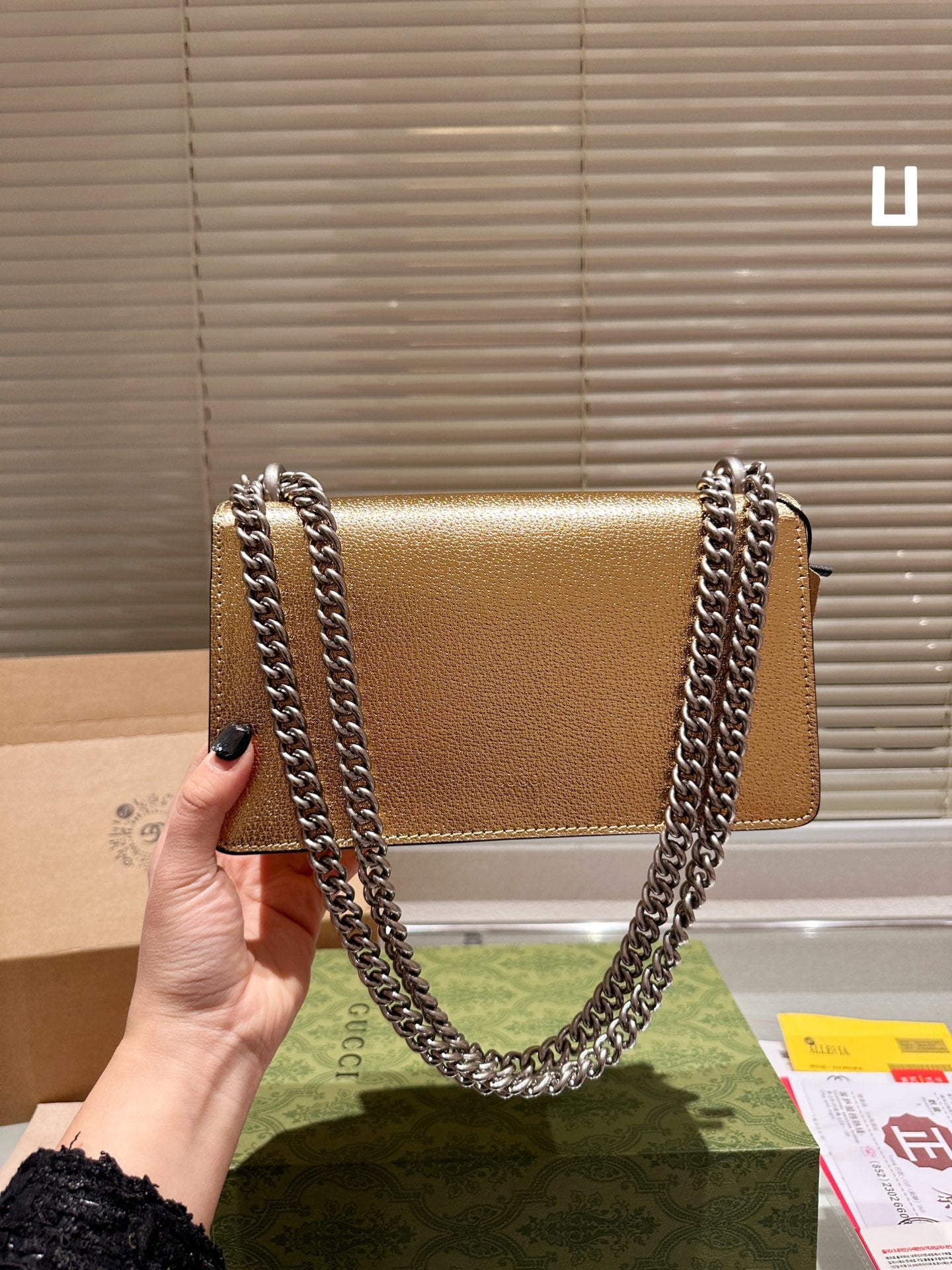 GUCCI-1093