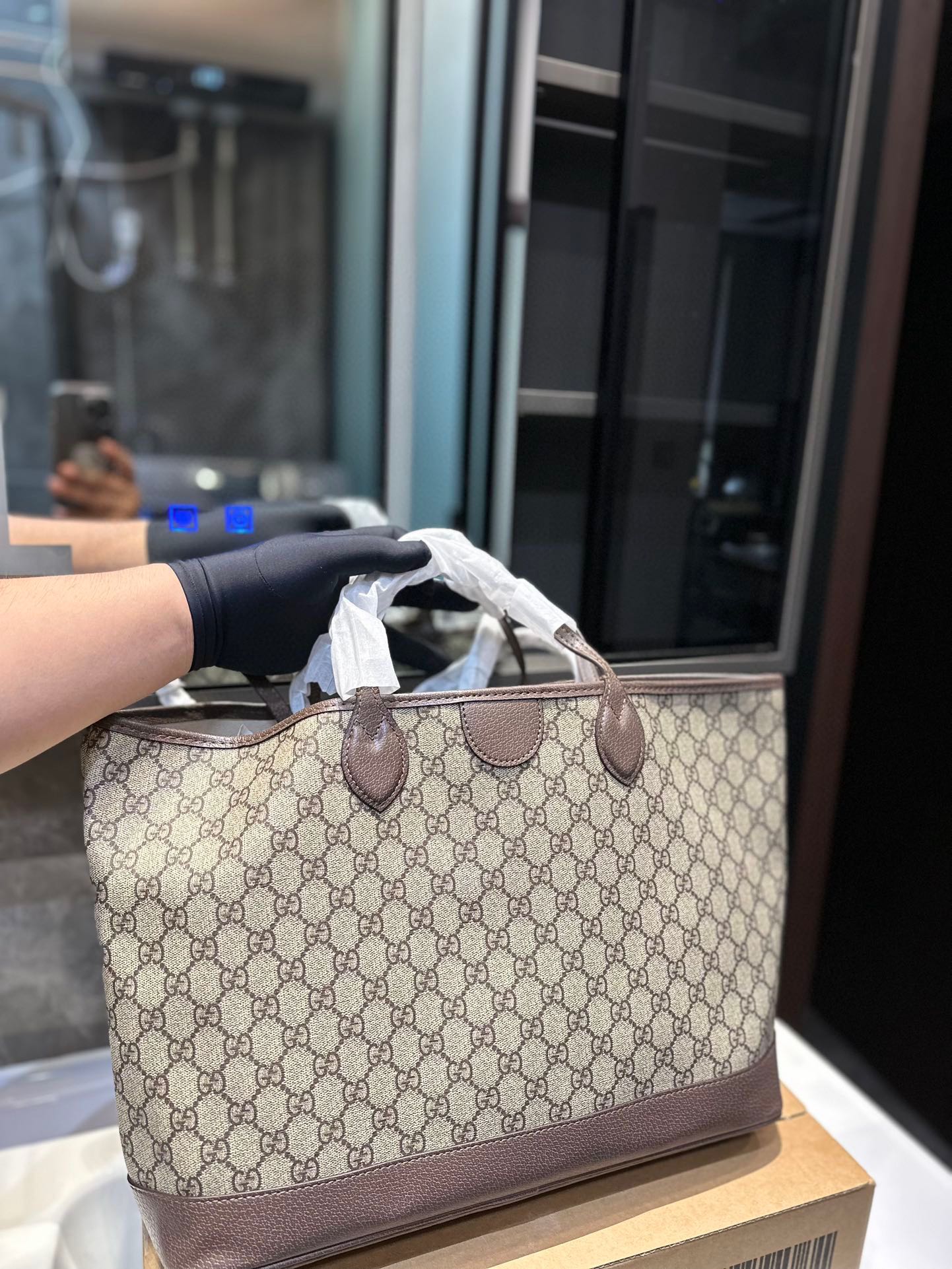 GUCCI-1027