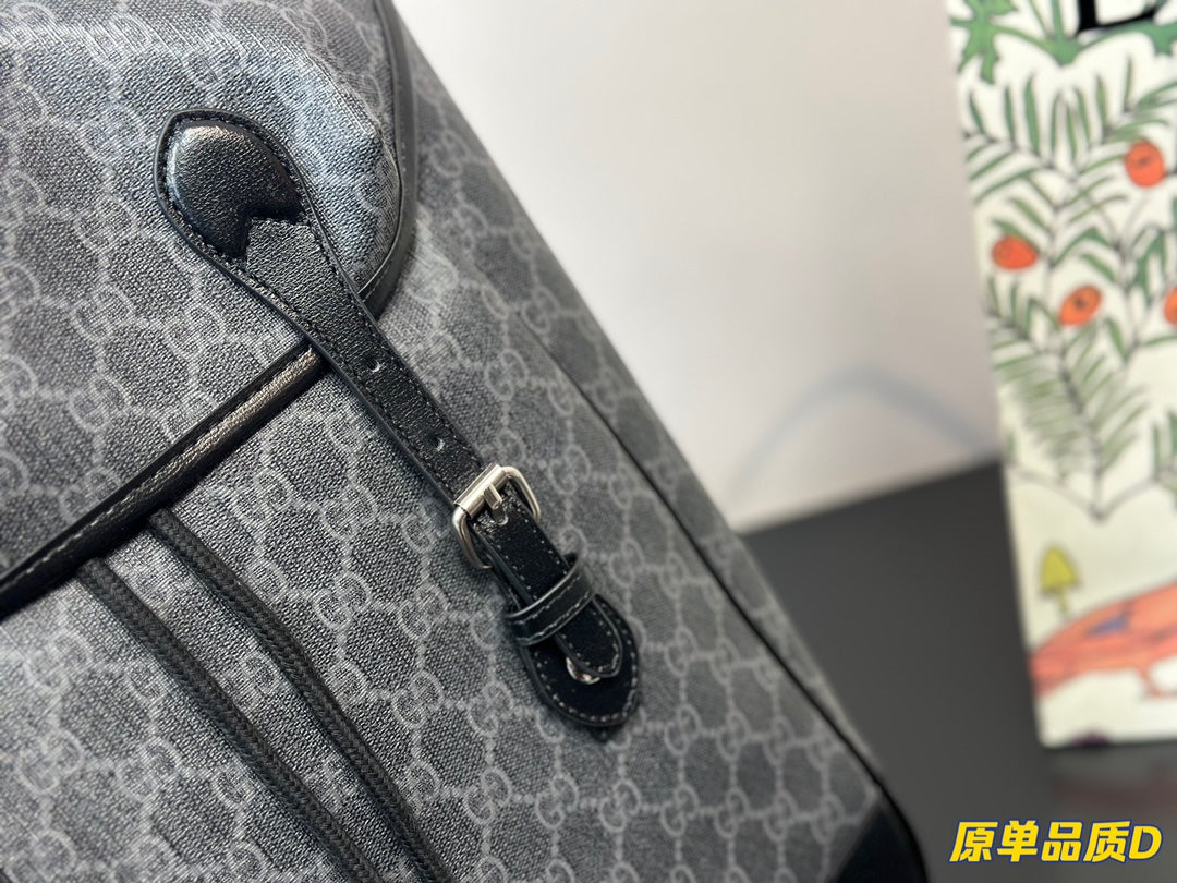 GUCCI-1102