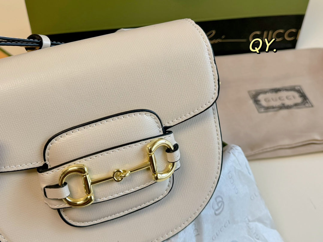 GUCCI-851