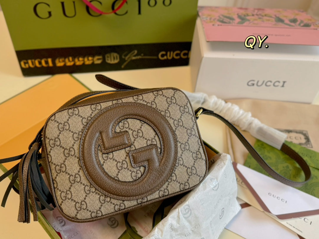 GUCCI-819