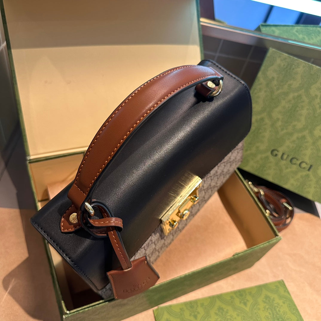 GUCCI-834