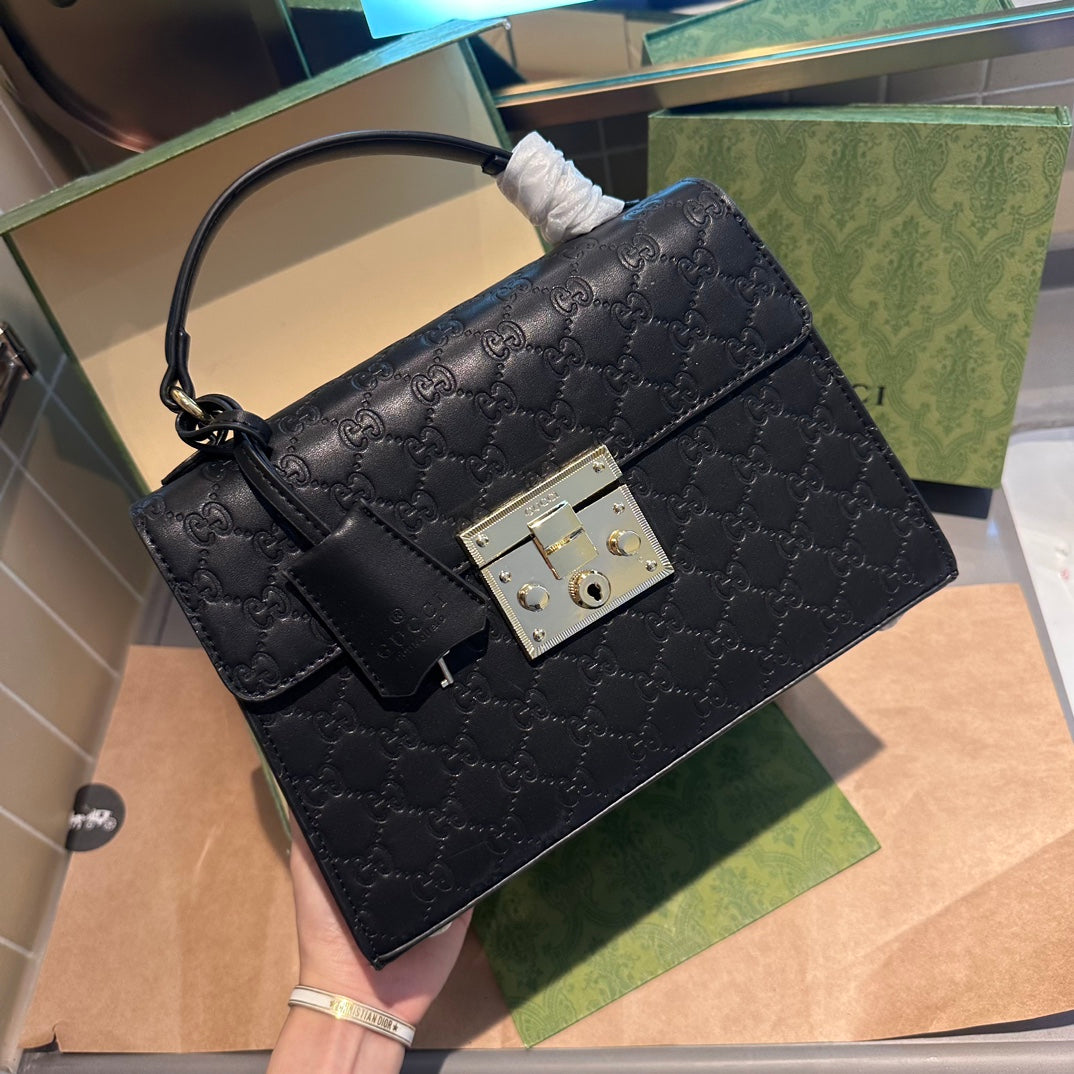GUCCI-827