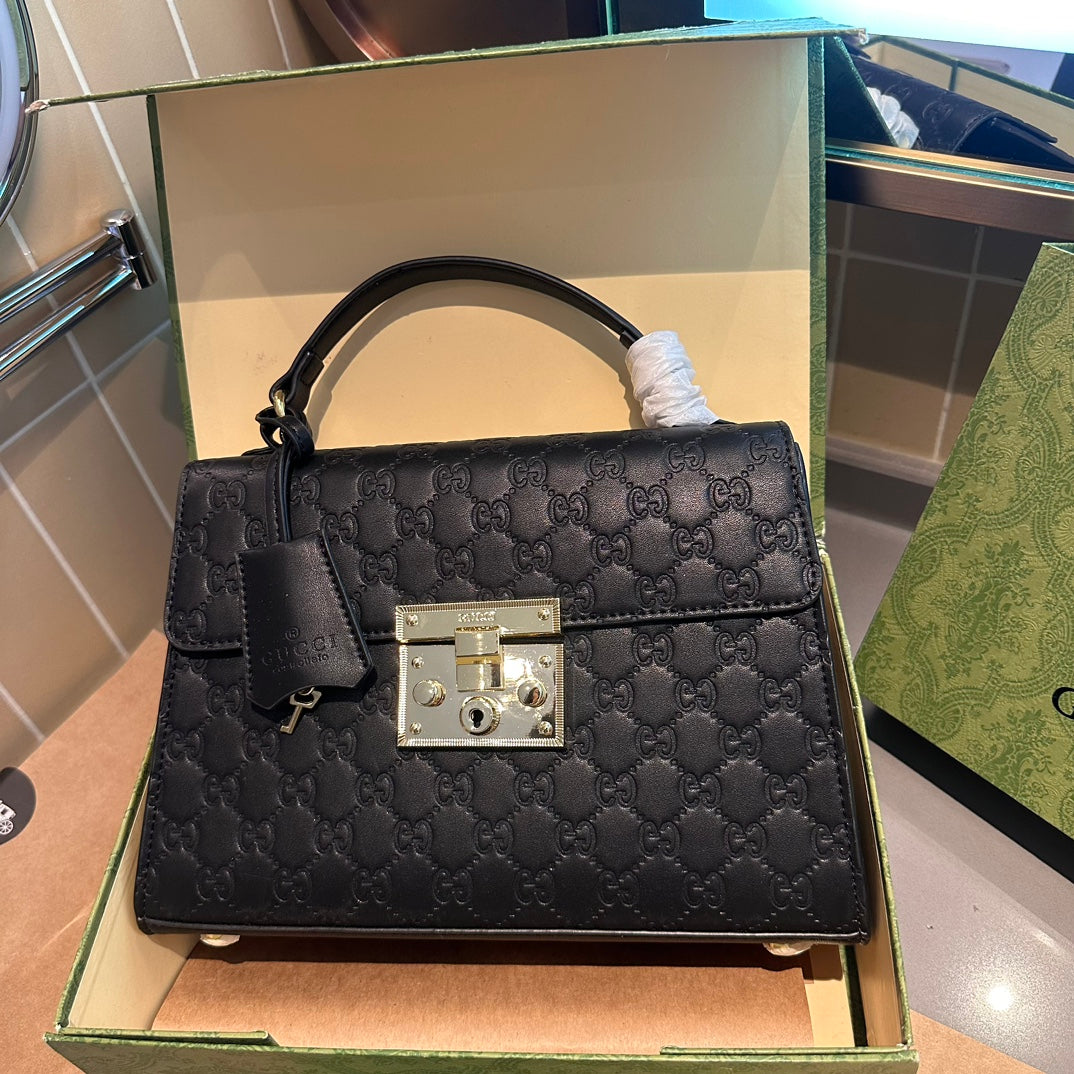 GUCCI-827