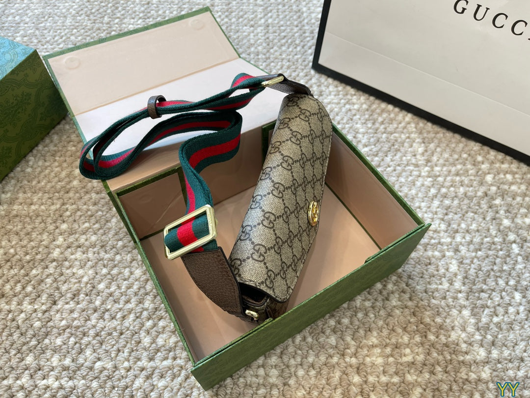GUCCI-843