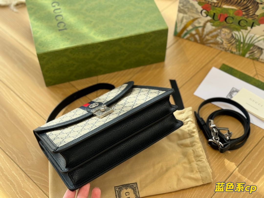 GUCCI-1022