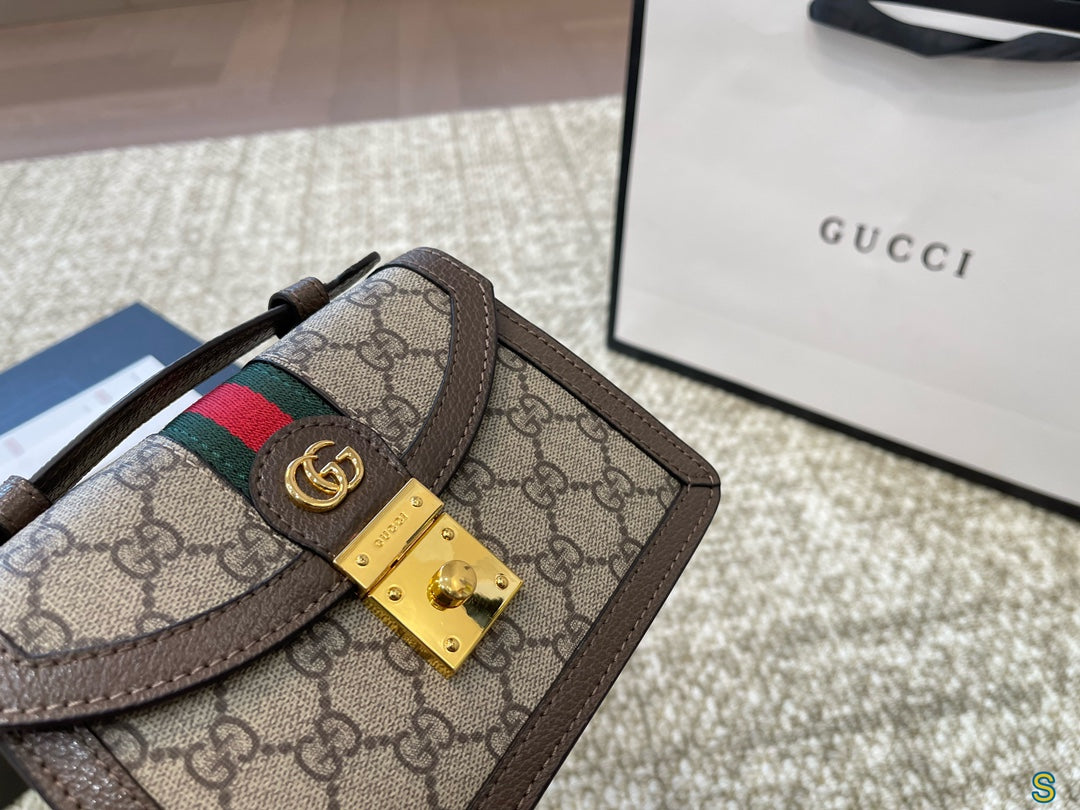 GUCCI-1015
