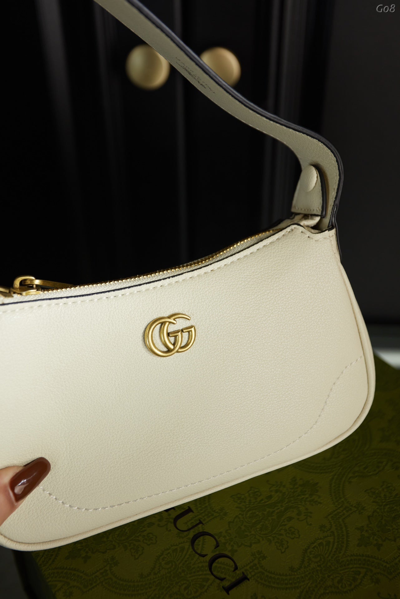 GUCCI-942