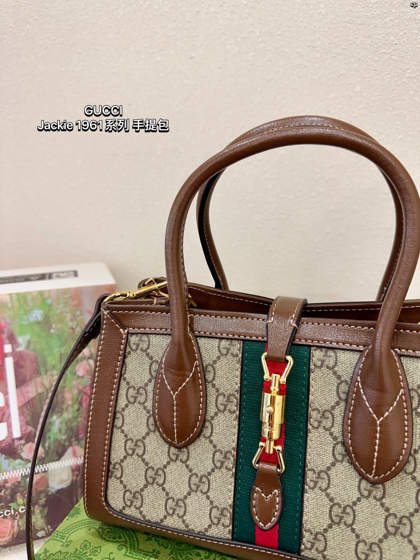 GUCCI-986