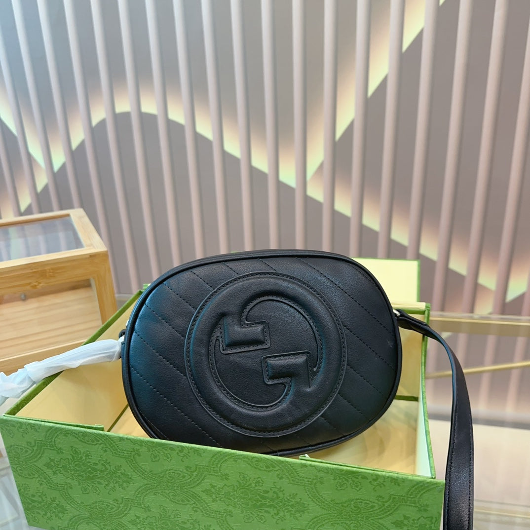 GUCCI-806
