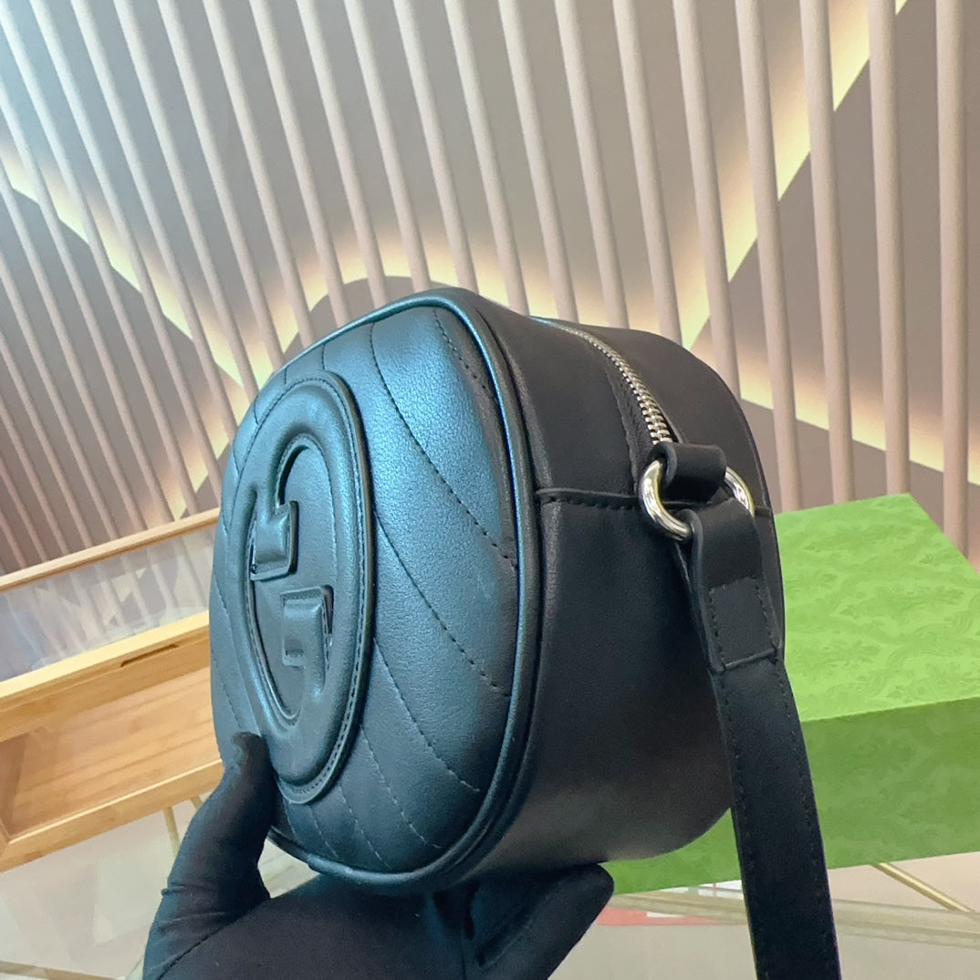 GUCCI-806