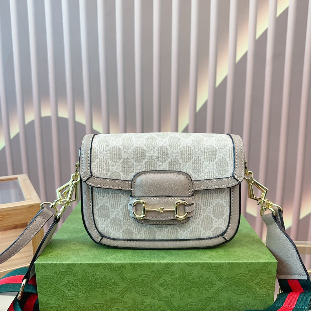 GUCCI-829