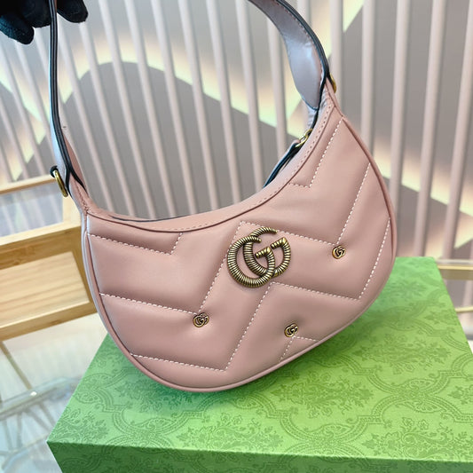 GUCCI-821