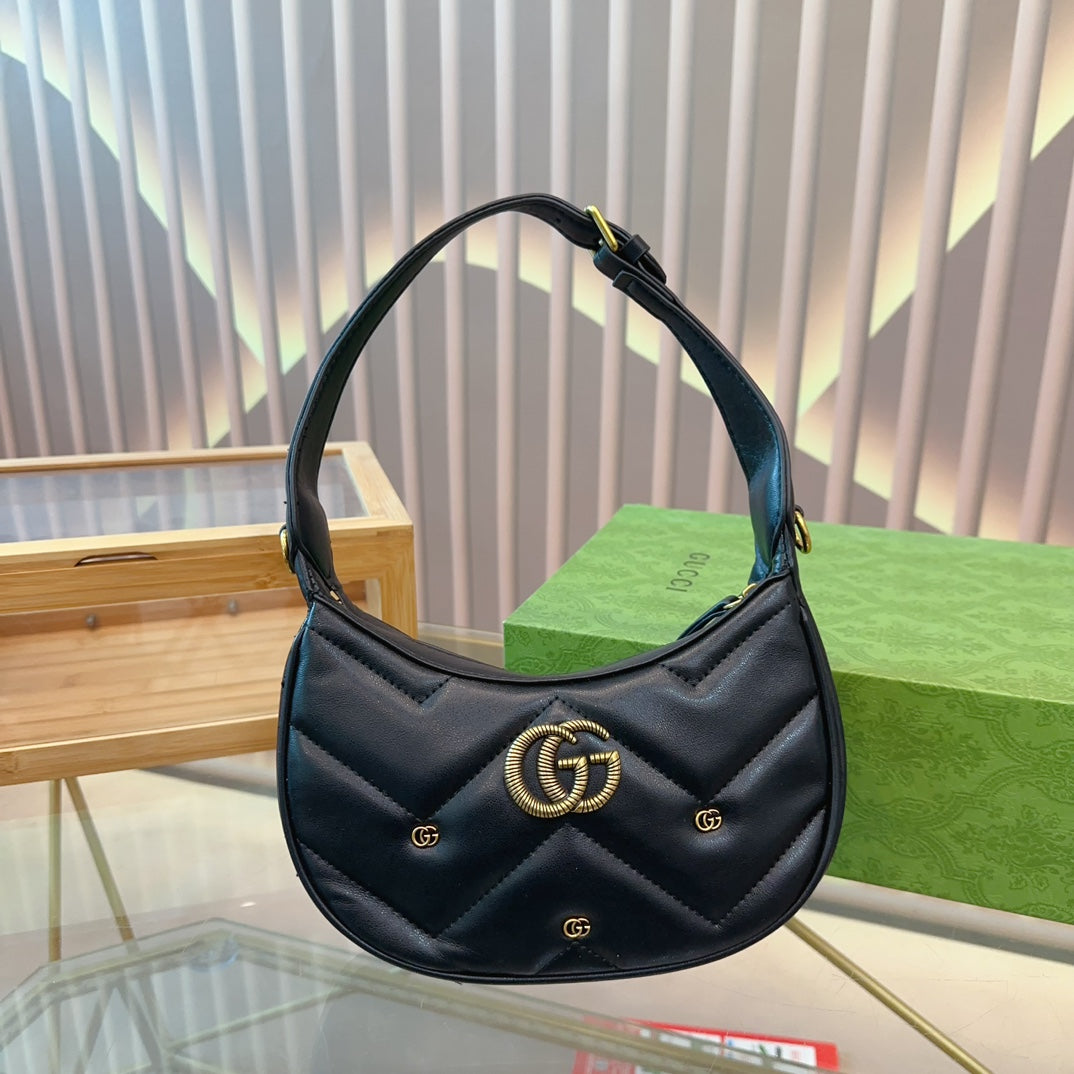 GUCCI-821