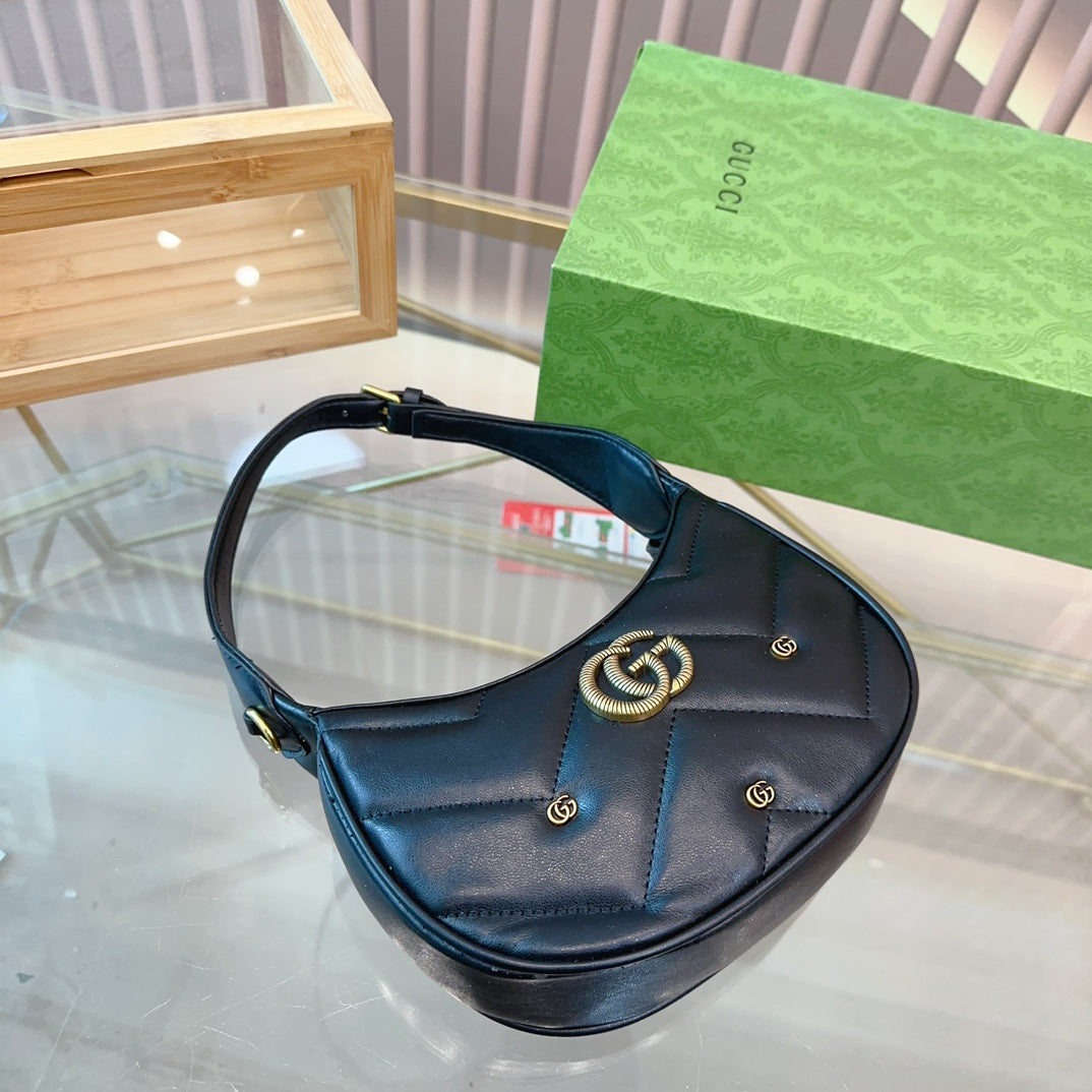 GUCCI-821