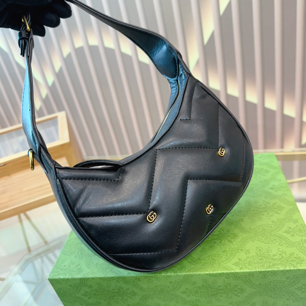 GUCCI-821