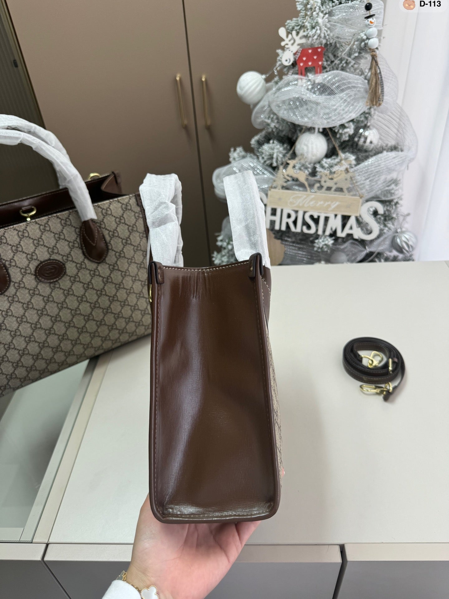 GUCCI-818