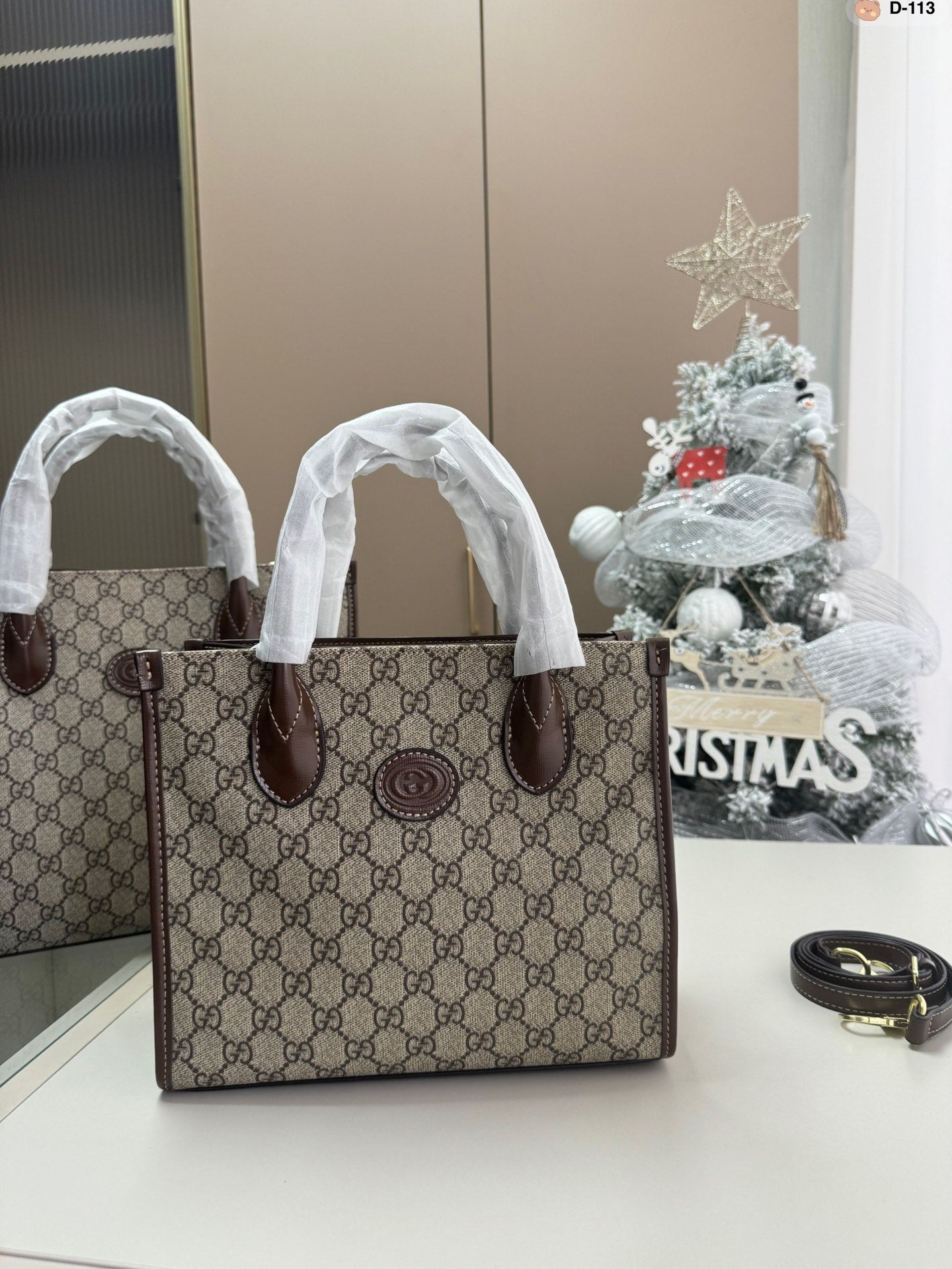 GUCCI-818