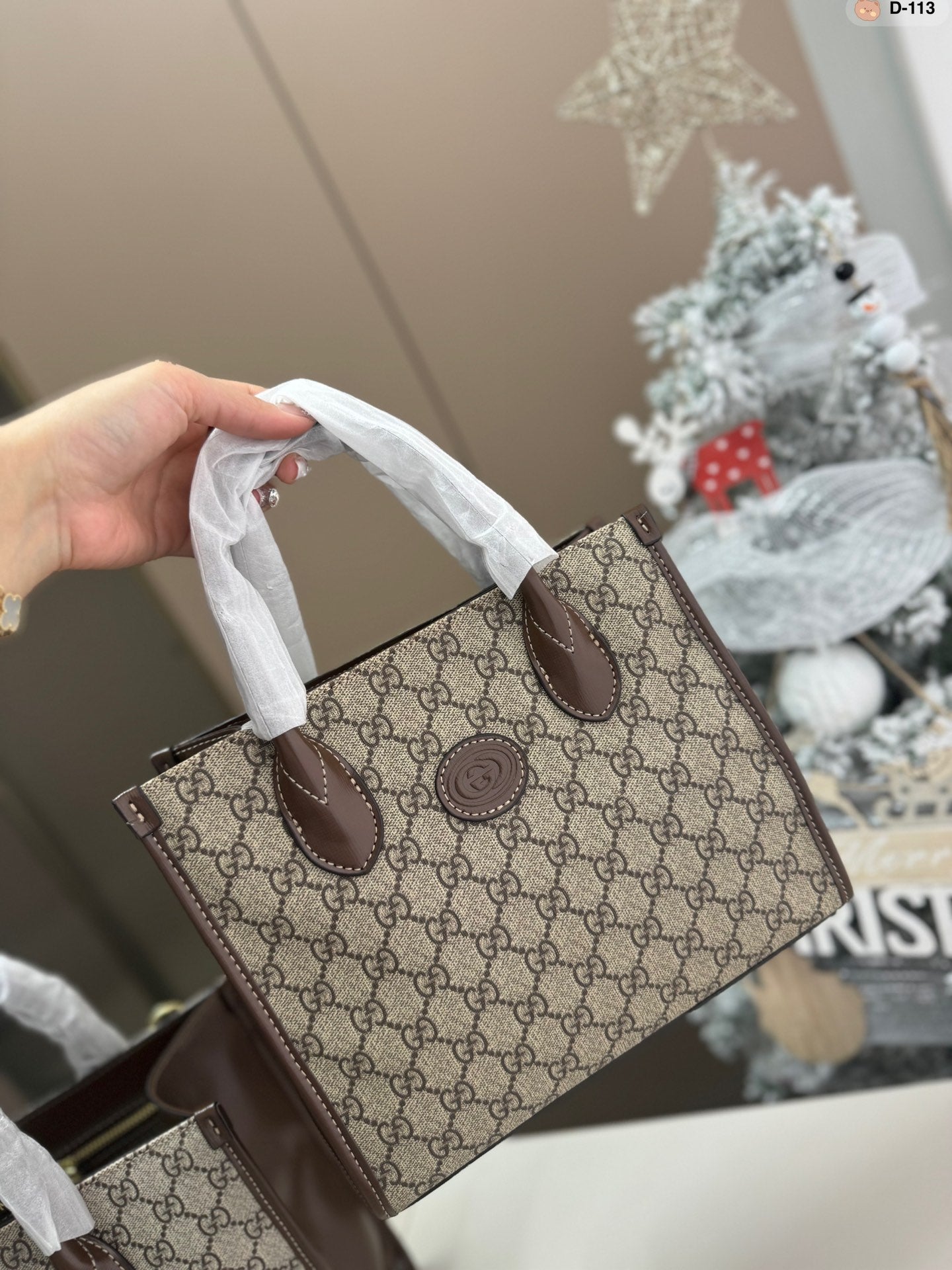 GUCCI-818