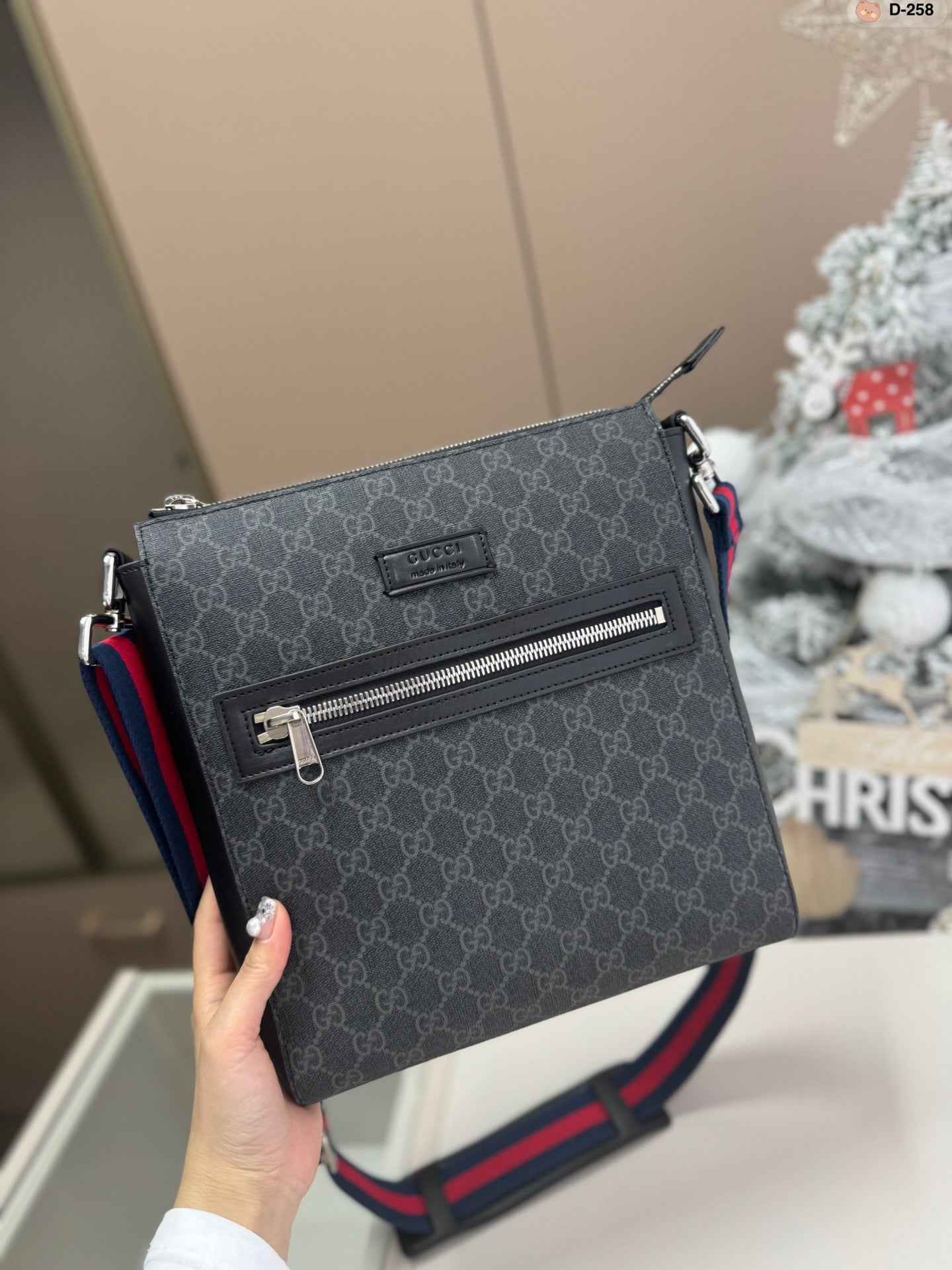 GUCCI-846