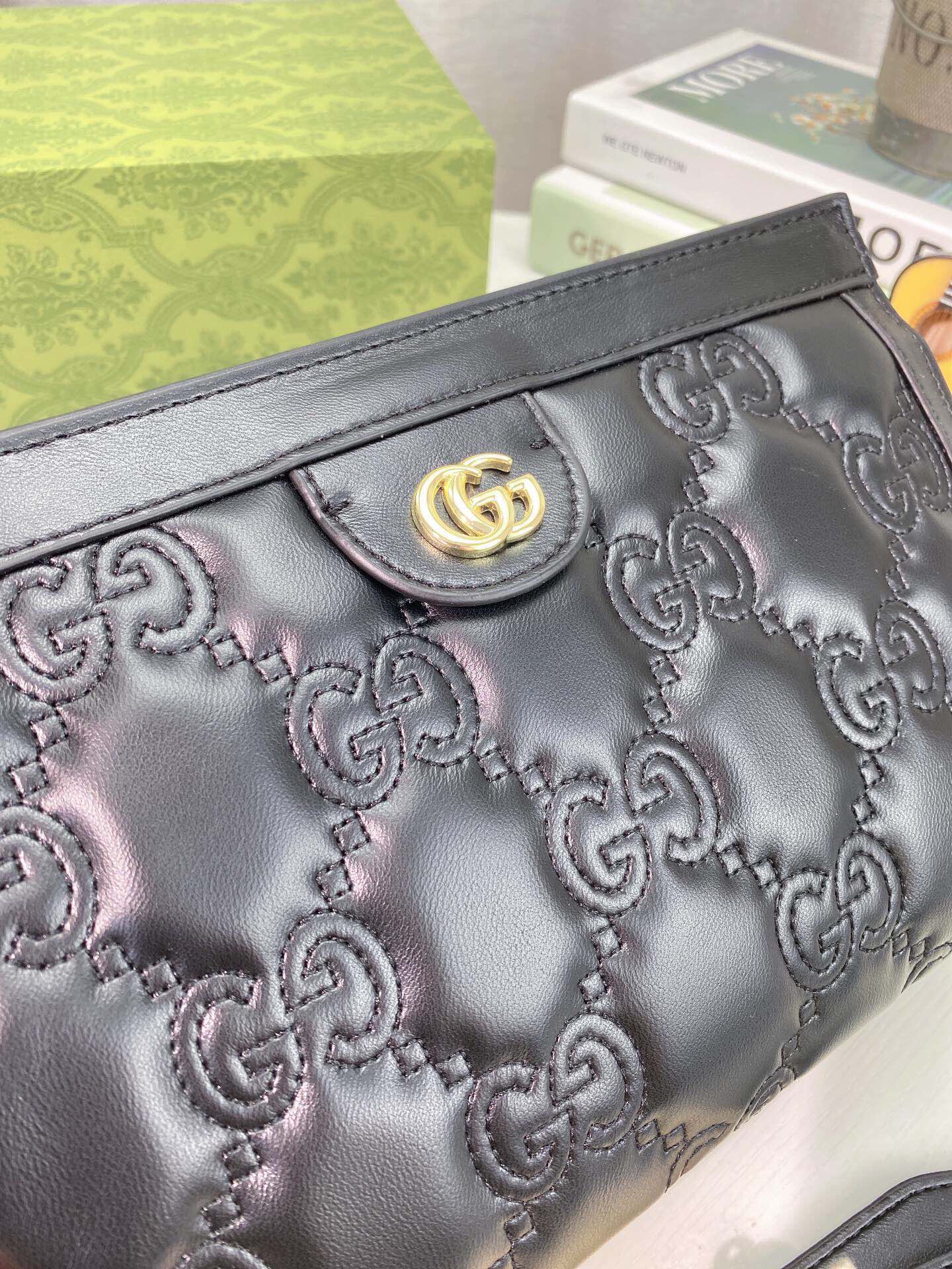 GUCCI-847