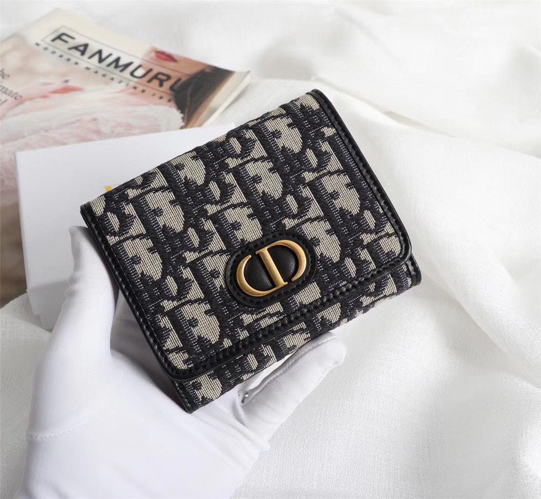 DIOR-444