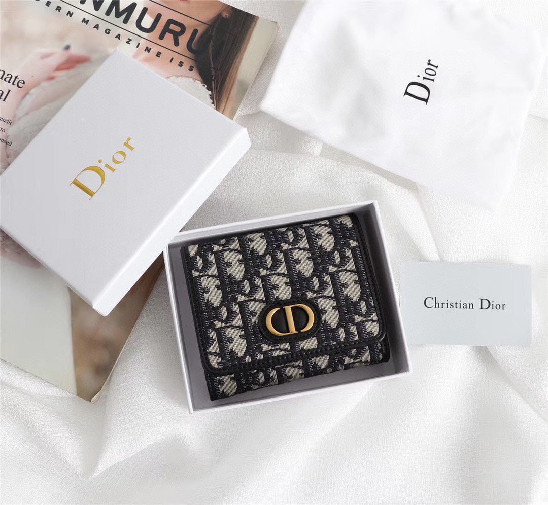 DIOR-444