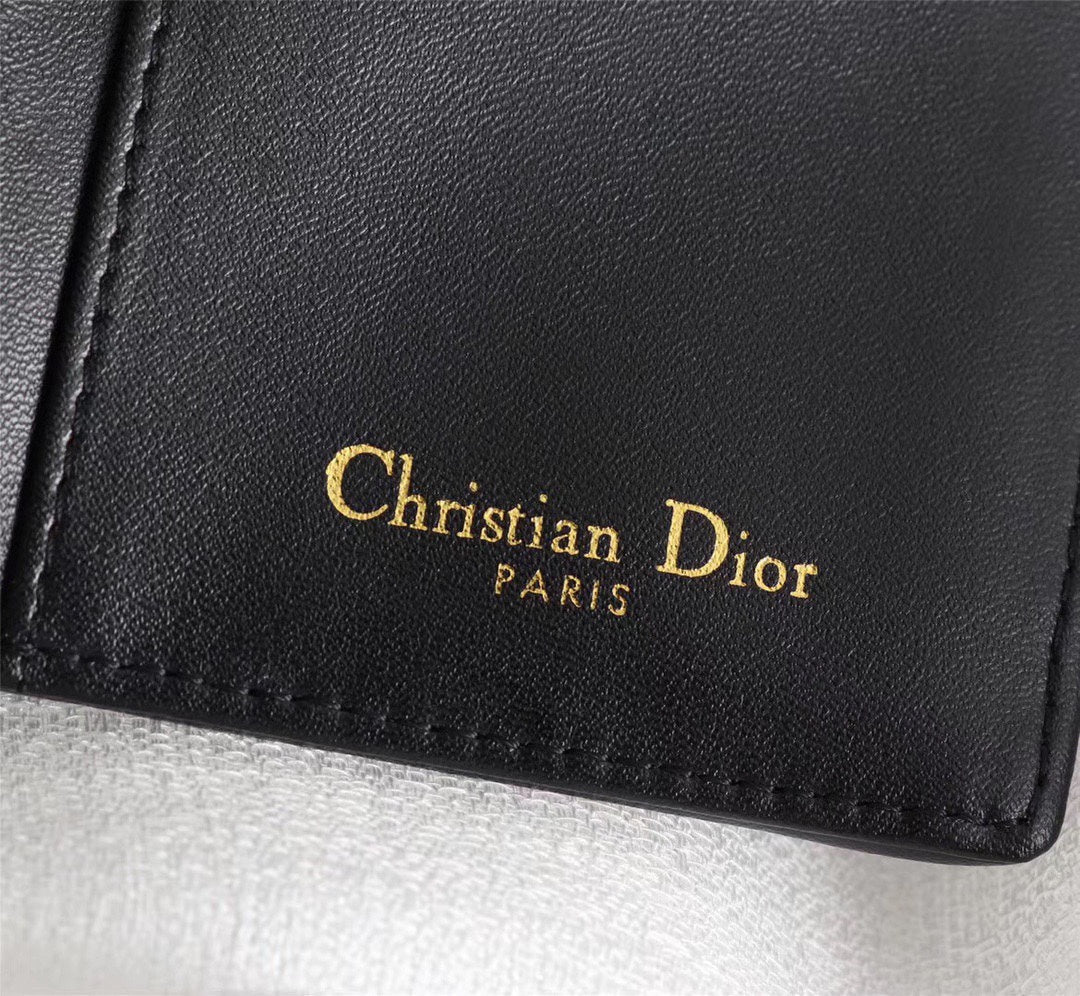 DIOR-444