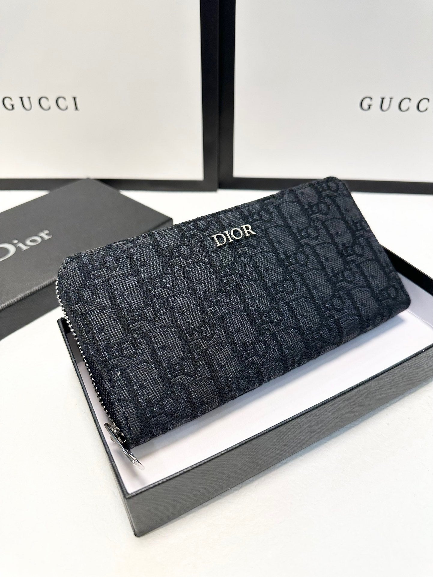 DIOR-447