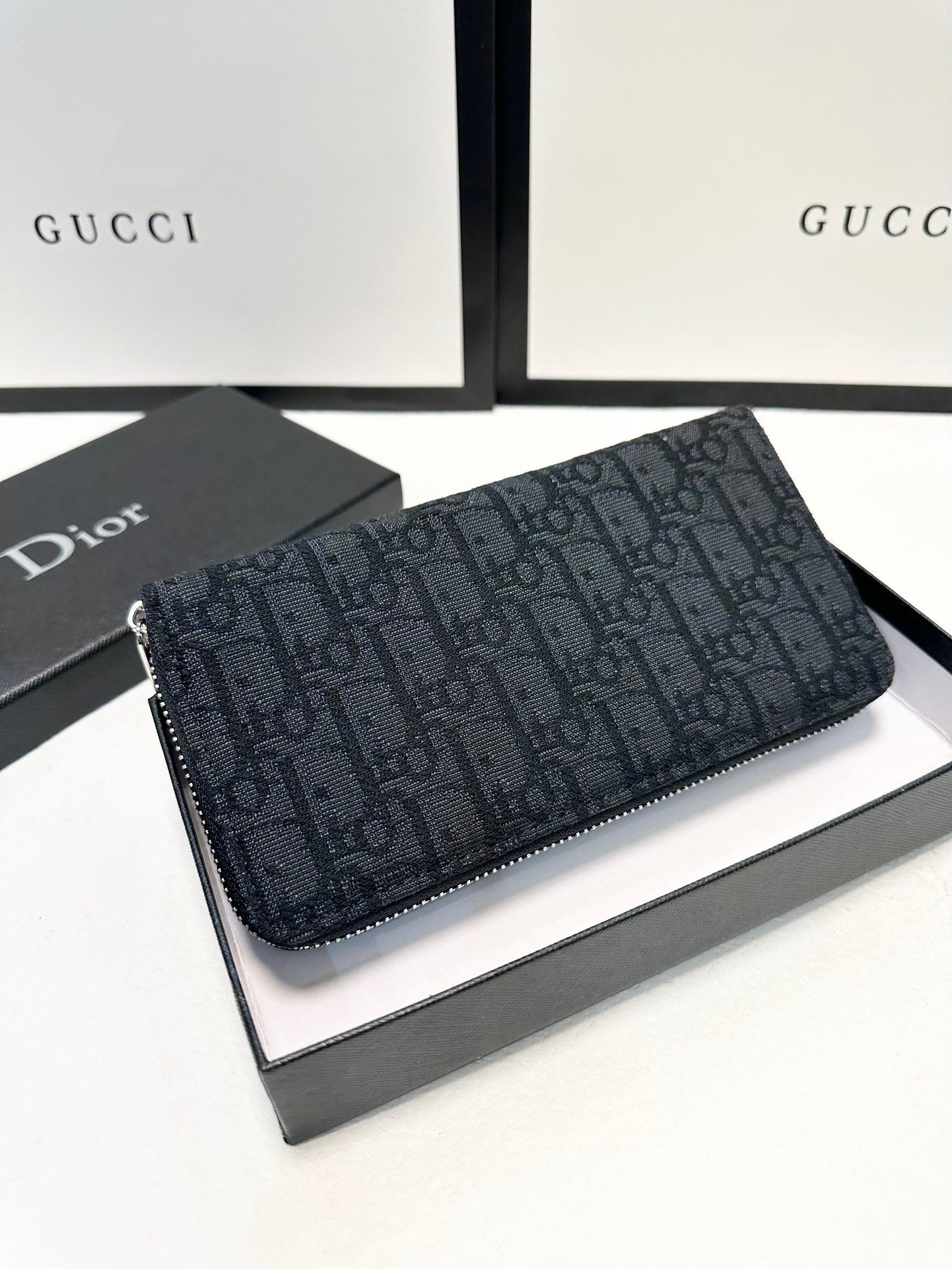 DIOR-447