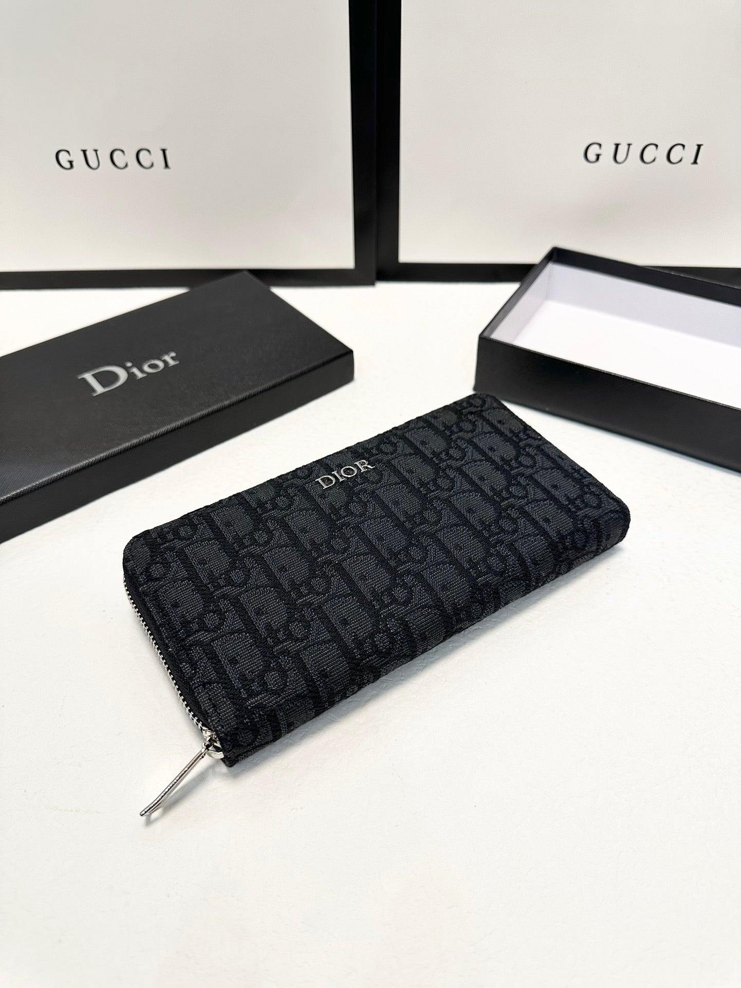 DIOR-447