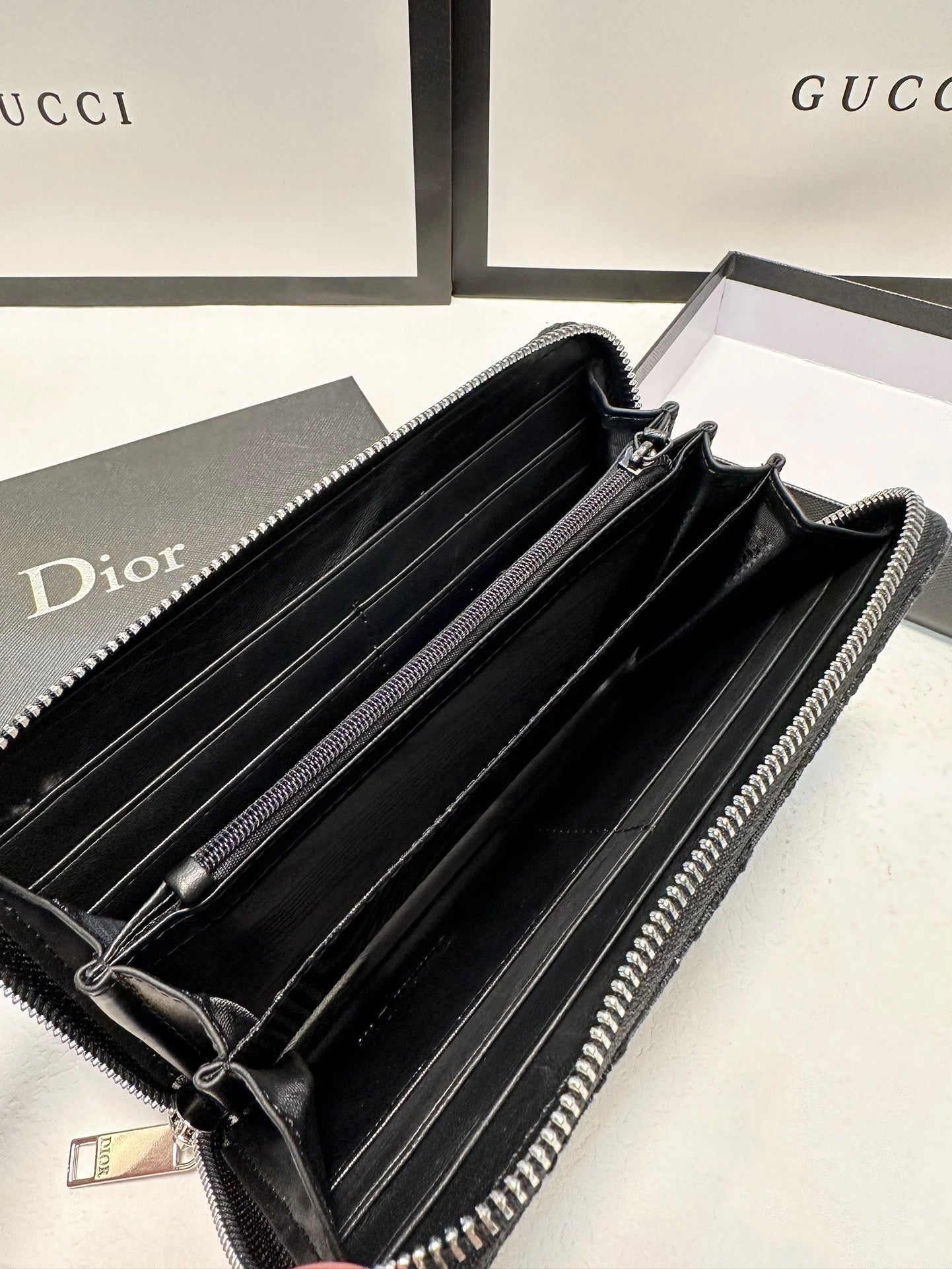 DIOR-447