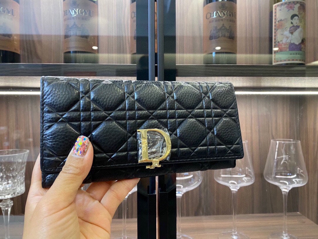 DIOR-446