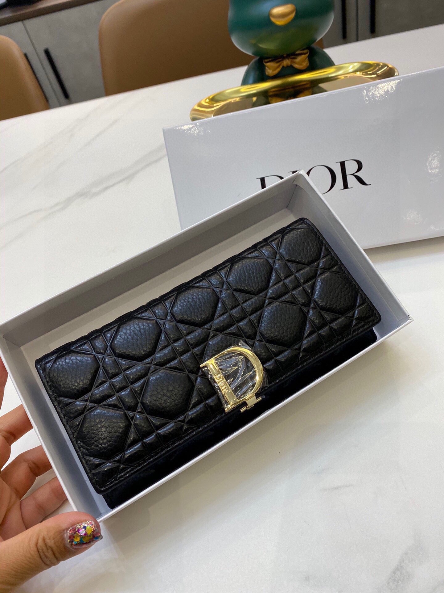 DIOR-446
