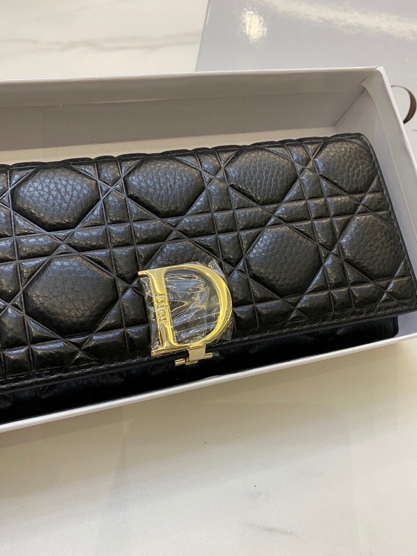 DIOR-446
