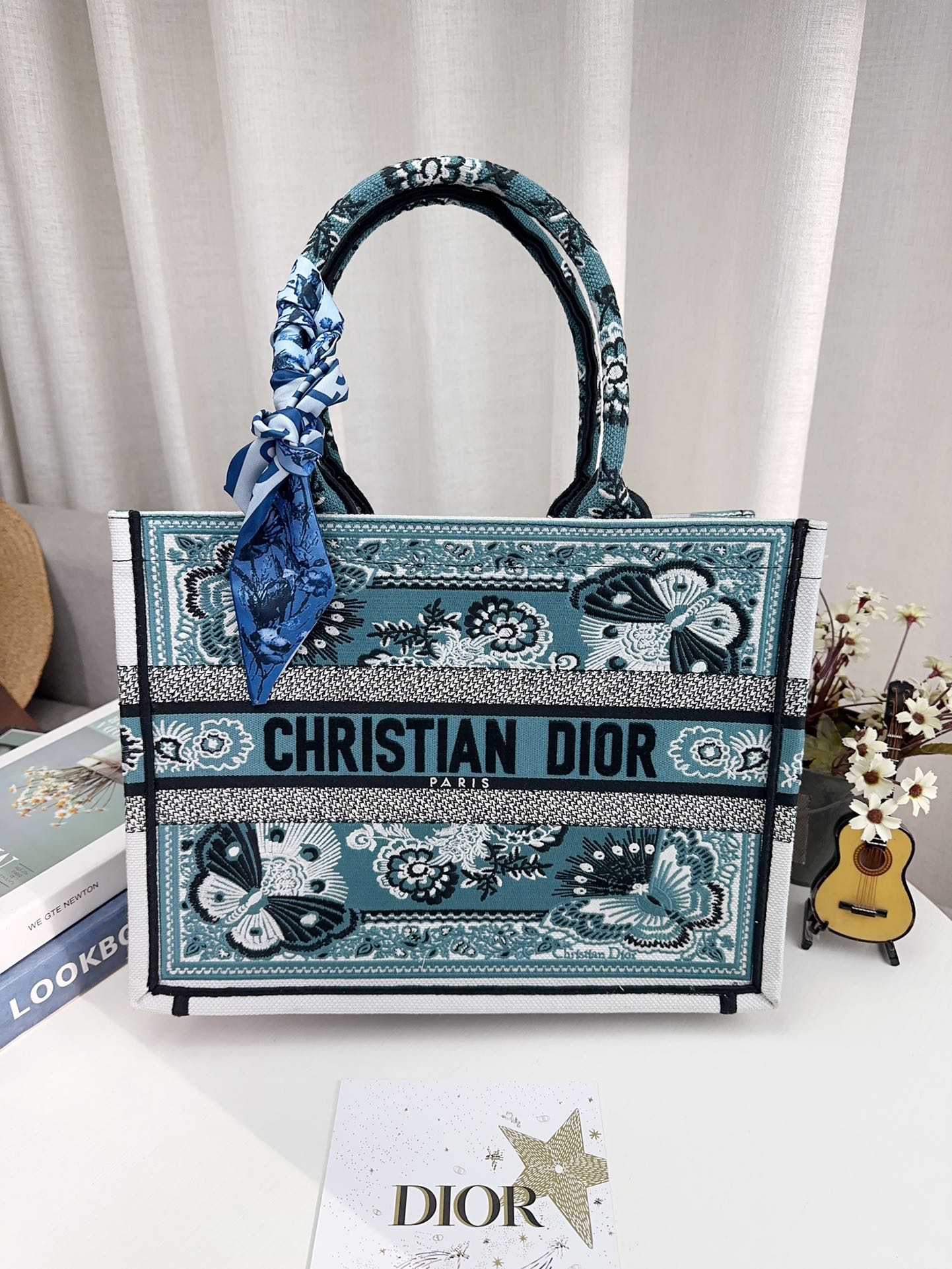 DIOR-656