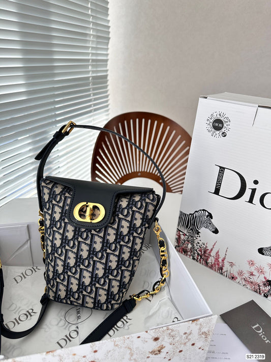 DIOR-525