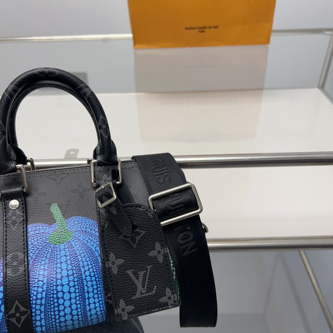 LV-BAG858