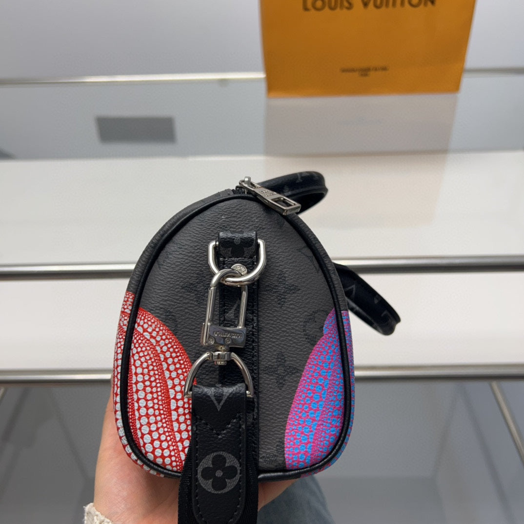 LV-BAG858