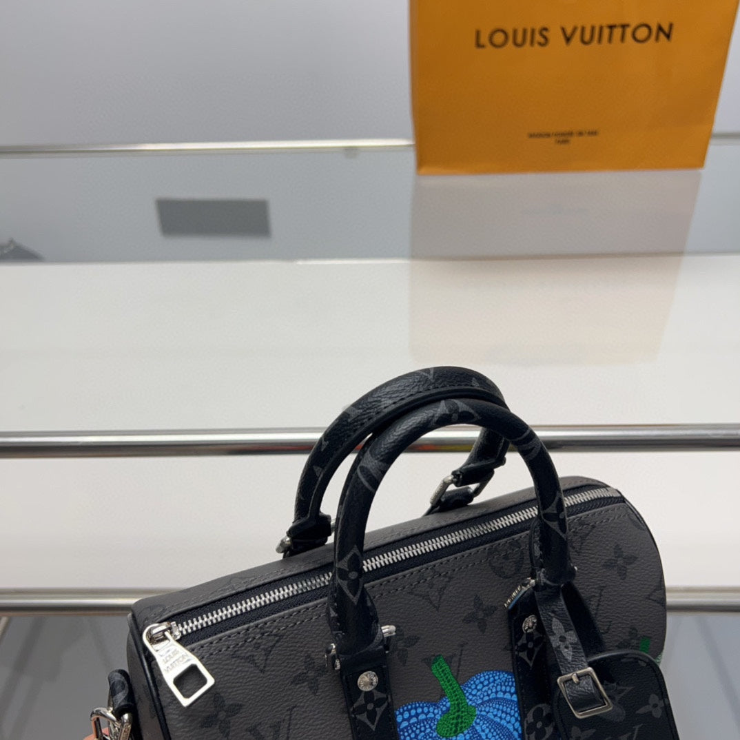 LV-BAG858