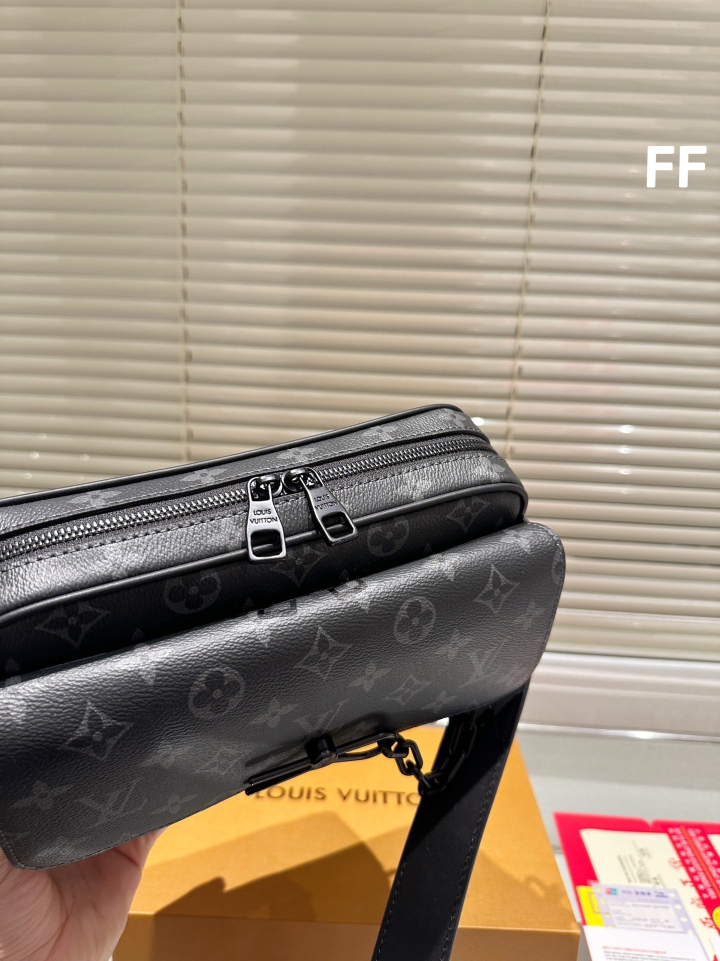 LV-BAG1026